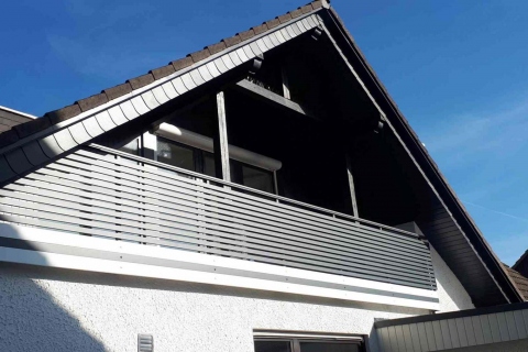 W180-Waagerecht-Aluminium-Balkone-Balkongelaender-Rieb-Balkone-Wartungsfrei-Gelaender-Nie-mehr-Streichen