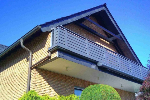 W186-Waagerecht-Aluminium-Balkone-Balkongelaender-Rieb-Balkone-Wartungsfrei-Gelaender-Nie-mehr-Streichen