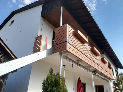 H043-Franken-Rieb-Balkone-Geländer-Aluminium-Wartungsfrei-Balkongeländer-Renovierung-Witterungsbeständig.jpg