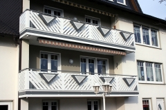 R032-Franken-Rieb-Balkone-Geländer-Aluminium-Wartungsfrei-Balkongeländer-Renovierung-Witterungsbeständig