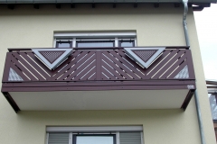 R033-Franken-Rieb-Balkone-Geländer-Aluminium-Wartungsfrei-Balkongeländer-Renovierung-Witterungsbeständig