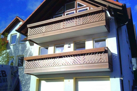 D004-Diagonal-Aluminium-Balkone-Balkongelaender-Rieb-Balkone-Wartungsfrei-Gelaender-Nie-mehr-Streichen