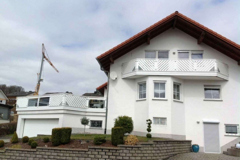 D037-Diagonal-Aluminium-Balkone-Balkongelaender-Rieb-Balkone-Wartungsfrei-Gelaender-Nie-mehr-Streichen