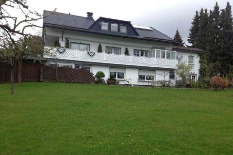 D039-Diagonal-Aluminium-Balkone-Balkongelaender-Rieb-Balkone-Wartungsfrei-Gelaender-Nie-mehr-Streichen