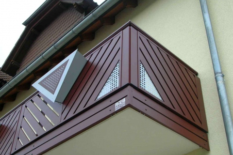 D061-Diagonal-Aluminium-Balkone-Balkongelaender-Rieb-Balkone-Wartungsfrei-Gelaender-Nie-mehr-Streichen