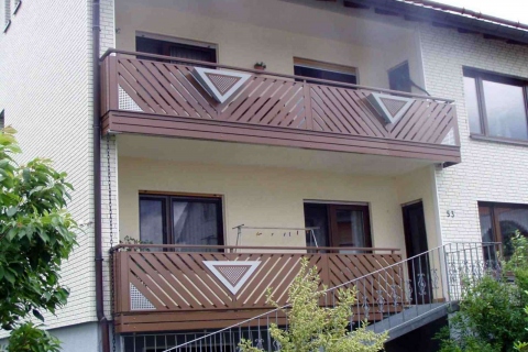 D063-Diagonal-Aluminium-Balkone-Balkongelaender-Rieb-Balkone-Wartungsfrei-Gelaender-Nie-mehr-Streichen