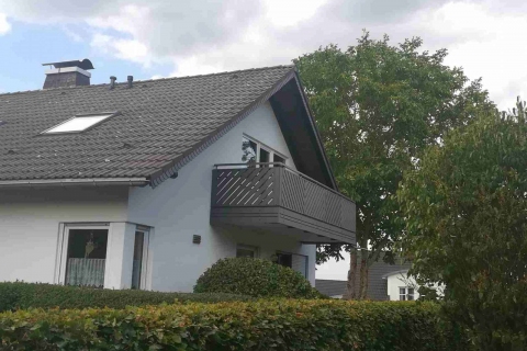 D065-Diagonal-Aluminium-Balkone-Balkongelaender-Rieb-Balkone-Wartungsfrei-Gelaender-Nie-mehr-Streichen