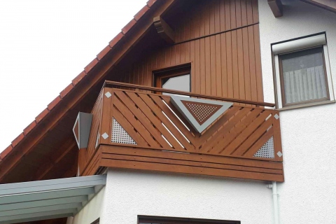 D069-Diagonal-Aluminium-Balkone-Balkongelaender-Rieb-Balkone-Wartungsfrei-Gelaender-Nie-mehr-Streichen