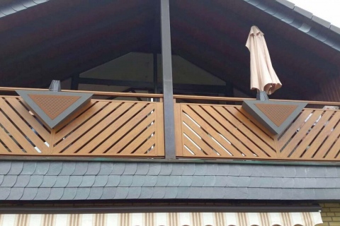 D099-Diagonal-Aluminium-Balkone-Balkongelaender-Rieb-Balkone-Wartungsfrei-Gelaender-Nie-mehr-Streichen