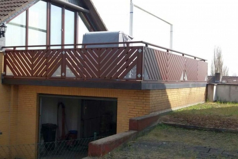 D113-Diagonal-Aluminium-Balkone-Balkongelaender-Rieb-Balkone-Wartungsfrei-Gelaender-Nie-mehr-Streichen