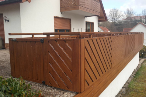 D115-Diagonal-Aluminium-Balkone-Balkongelaender-Rieb-Balkone-Wartungsfrei-Gelaender-Nie-mehr-Streichen