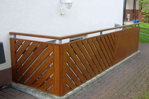 D178-Diagonal-Aluminium-Balkone-Balkongelaender-Rieb-Balkone-Wartungsfrei-Gelaender-Nie-mehr-Streichen