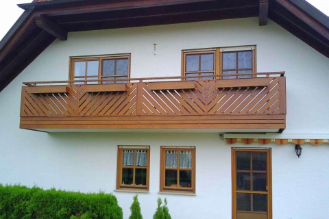 D187-Diagonal-Aluminium-Balkone-Balkongelaender-Rieb-Balkone-Wartungsfrei-Gelaender-Nie-mehr-Streichen