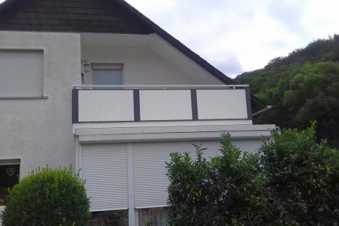 GS019-Aluminium-Balkone-Balkongelaender-Rieb-Balkone-Wartungsfrei-Gelaender-Nie-mehr-Streichen
