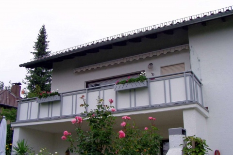 GS023-Aluminium-Balkone-Balkongelaender-Rieb-Balkone-Wartungsfrei-Gelaender-Nie-mehr-Streichen