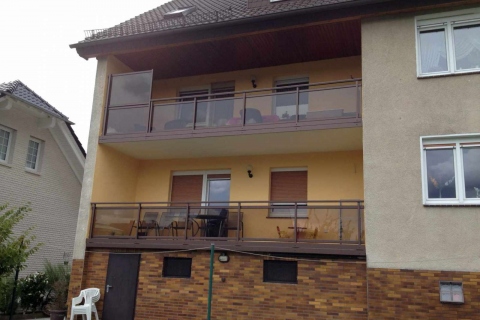 G021-Glas-Aluminium-Balkone-Balkongelaender-Rieb-Balkone-Wartungsfrei-Gelaender-Nie-mehr-Streichen