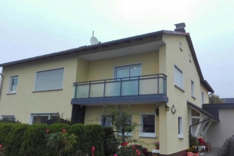 G033-Glas-Aluminium-Balkone-Balkongelaender-Rieb-Balkone-Wartungsfrei-Gelaender-Nie-mehr-Streichen