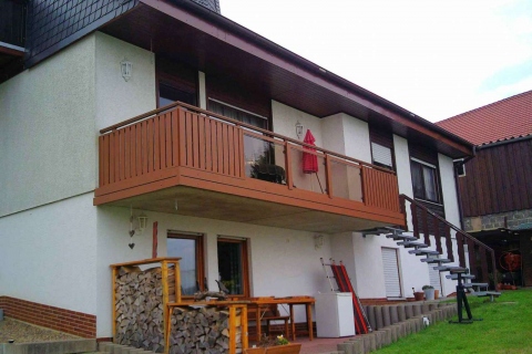 G048-Glas-Aluminium-Balkone-Balkongelaender-Rieb-Balkone-Wartungsfrei-Gelaender-Nie-mehr-Streichen