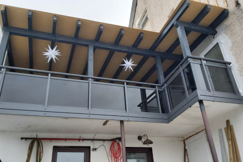 G173-Glas-Aluminium-Balkone-Balkongelaender-Rieb-Balkone-Wartungsfrei-Gelaender-Nie-mehr-Streichen