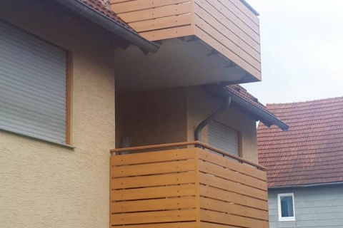 M003-Aluminium-Balkone-Balkongelaender-Rieb-Balkone-Wartungsfrei-Gelaender-Nie-mehr-Streichen