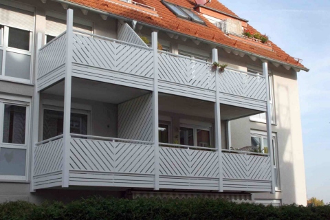 M017-Aluminium-Balkone-Balkongelaender-Rieb-Balkone-Wartungsfrei-Gelaender-Nie-mehr-Streichen