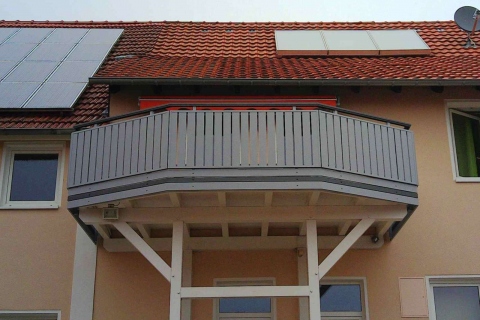 S003-Aluminium-Balkone-Balkongelaender-Rieb-Balkone-Wartungsfrei-Gelaender-Nie-mehr-Streichen