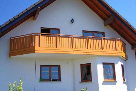 S014-Aluminium-Balkone-Balkongelaender-Rieb-Balkone-Wartungsfrei-Gelaender-Nie-mehr-Streichen