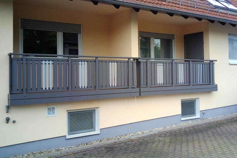 S017-Aluminium-Balkone-Balkongelaender-Rieb-Balkone-Wartungsfrei-Gelaender-Nie-mehr-Streichen