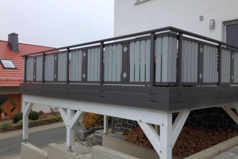 S031-Aluminium-Balkone-Balkongelaender-Rieb-Balkone-Wartungsfrei-Gelaender-Nie-mehr-Streichen
