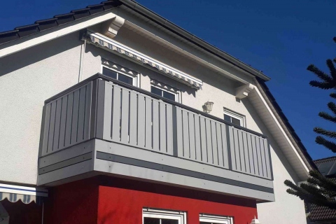 S034-Aluminium-Balkone-Balkongelaender-Rieb-Balkone-Wartungsfrei-Gelaender-Nie-mehr-Streichen