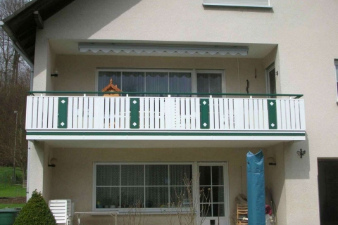 S036-Aluminium-Balkone-Balkongelaender-Rieb-Balkone-Wartungsfrei-Gelaender-Nie-mehr-Streichen