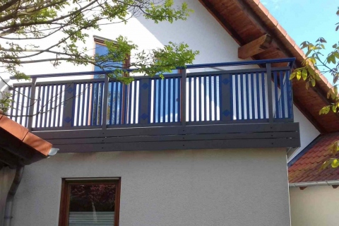 S041-Aluminium-Balkone-Balkongelaender-Rieb-Balkone-Wartungsfrei-Gelaender-Nie-mehr-Streichen