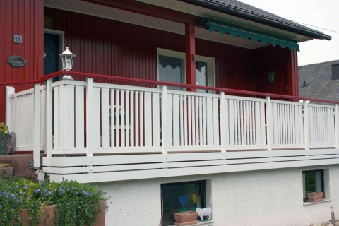 S057-Aluminium-Balkone-Balkongelaender-Rieb-Balkone-Wartungsfrei-Gelaender-Nie-mehr-Streichen