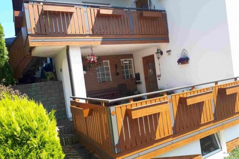 S058-Aluminium-Balkone-Balkongelaender-Rieb-Balkone-Wartungsfrei-Gelaender-Nie-mehr-Streichen