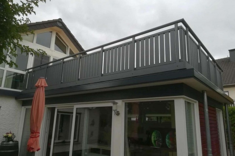 S094-Aluminium-Balkone-Balkongelaender-Rieb-Balkone-Wartungsfrei-Gelaender-Nie-mehr-Streichen