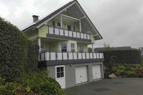 S100-Aluminium-Balkone-Balkongelaender-Rieb-Balkone-Wartungsfrei-Gelaender-Nie-mehr-Streichen