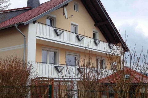 S106-Aluminium-Balkone-Balkongelaender-Rieb-Balkone-Wartungsfrei-Gelaender-Nie-mehr-Streichen