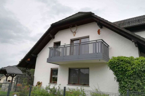 S110-Aluminium-Balkone-Balkongelaender-Rieb-Balkone-Wartungsfrei-Gelaender-Nie-mehr-Streichen