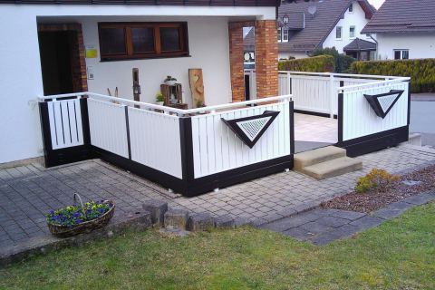 S125-Aluminium-Balkone-Balkongelaender-Rieb-Balkone-Wartungsfrei-Gelaender-Nie-mehr-Streichen