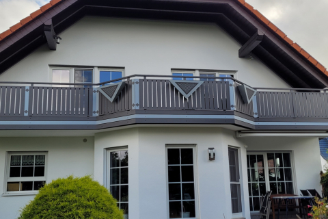 S150-Aluminium-Balkone-Balkongelaender-Rieb-Balkone-Wartungsfrei-Gelaender-Nie-mehr-Streichen