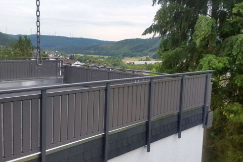 S179-Aluminium-Balkone-Balkongelaender-Rieb-Balkone-Wartungsfrei-Gelaender-Nie-mehr-Streichen