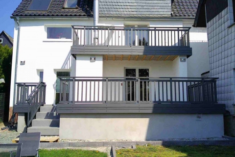 S190-Aluminium-Balkone-Balkongelaender-Rieb-Balkone-Wartungsfrei-Gelaender-Nie-mehr-Streichen