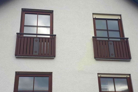 T004-Aluminium-Balkone-Balkongelaender-Rieb-Balkone-Wartungsfrei-Gelaender-Nie-mehr-Streichen