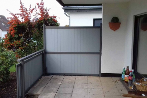 T012-Aluminium-Balkone-Balkongelaender-Rieb-Balkone-Wartungsfrei-Gelaender-Nie-mehr-Streichen