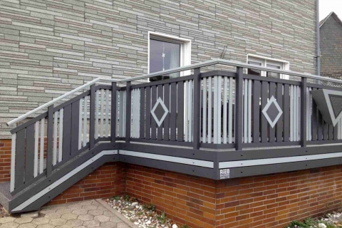 T023-Aluminium-Balkone-Balkongelaender-Rieb-Balkone-Wartungsfrei-Gelaender-Nie-mehr-Streichen