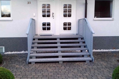 T032-Aluminium-Balkone-Balkongelaender-Rieb-Balkone-Wartungsfrei-Gelaender-Nie-mehr-Streichen