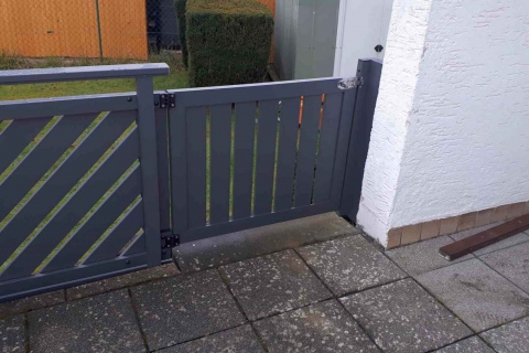 T046-Aluminium-Balkone-Balkongelaender-Rieb-Balkone-Wartungsfrei-Gelaender-Nie-mehr-Streichen