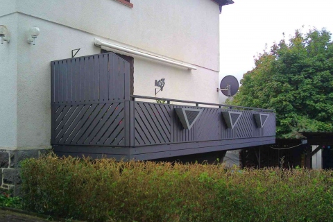 T057-Aluminium-Balkone-Balkongelaender-Rieb-Balkone-Wartungsfrei-Gelaender-Nie-mehr-Streichen