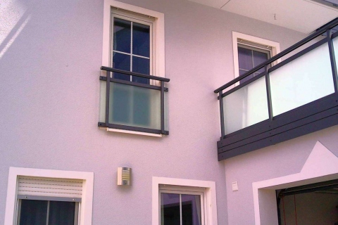 T068-Aluminium-Balkone-Balkongelaender-Rieb-Balkone-Wartungsfrei-Gelaender-Nie-mehr-Streichen