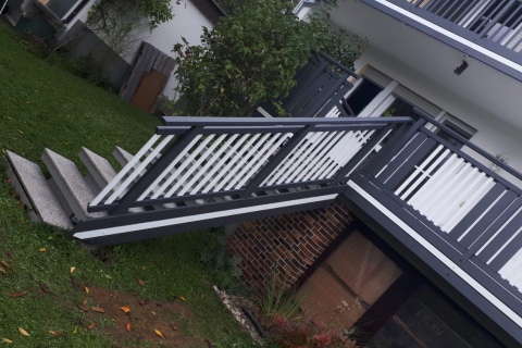 T073-Aluminium-Balkone-Balkongelaender-Rieb-Balkone-Wartungsfrei-Gelaender-Nie-mehr-Streichen
